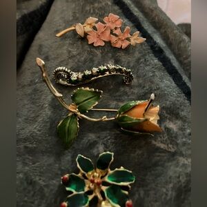 Vintage brooch/pin lot-Giovanni, Gerry